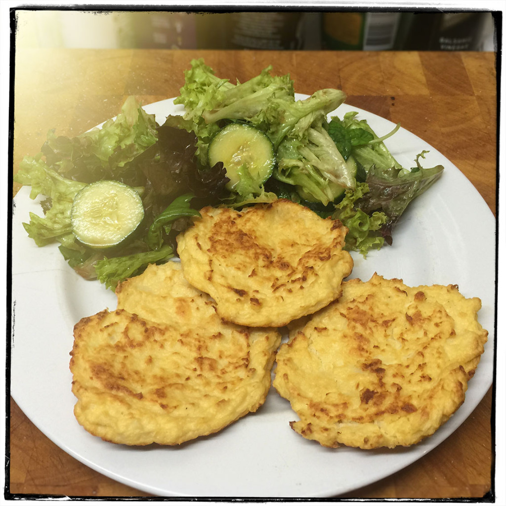 cheesy-cauliflower-patties-all you can eat diet- bodystyling fitness